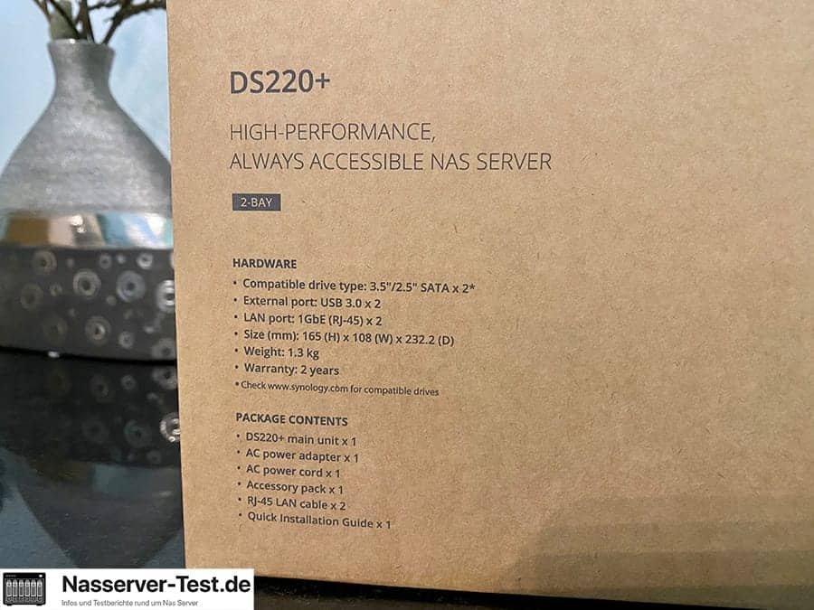 DS220+ unboxing